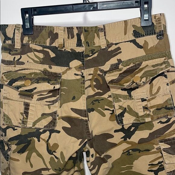Men's Camouflage Cargo Shorts - Picture 5 of 7